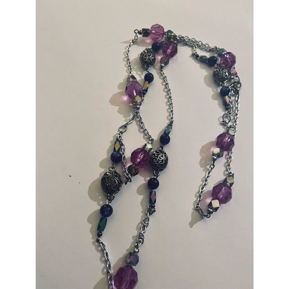 Pretty PURPLE LAYERED BEAD NECKLACE - Picture 2 of 5